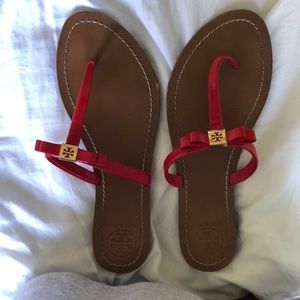Super cute Tory Burch flip flops!!